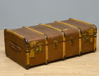 Старинный чемодан, Англия