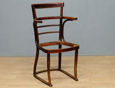 Антикварное венское кресло Radom
