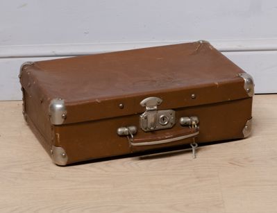 Старинный чемодан