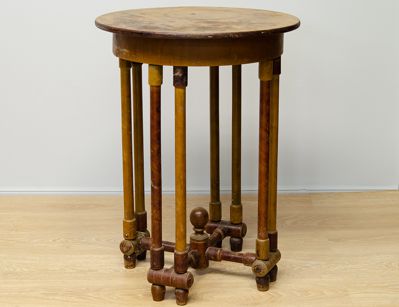 Старинный чайный стол