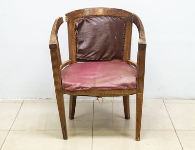 Старинное дубовые кабинетное кресло