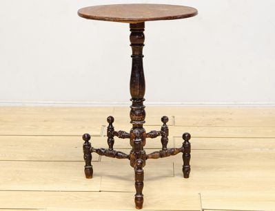 Старинный столик геридон