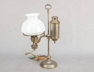 Старинная настольная масляная лампа