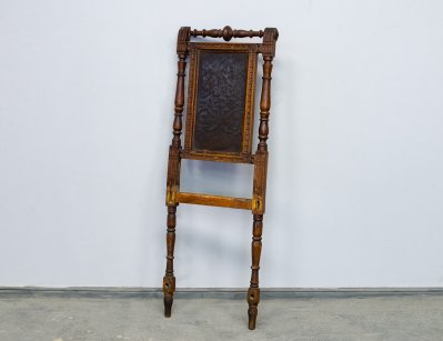 Спинка старинного стула