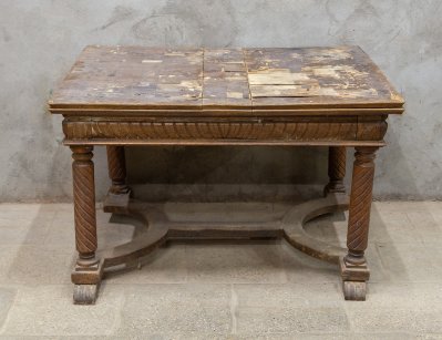 Антикварный обеденный стол 19 века