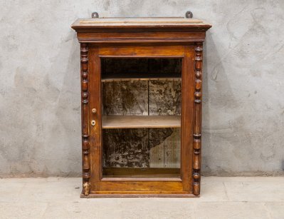 Старинный верх от горки