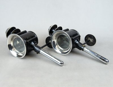 Пара дорожных светильников 