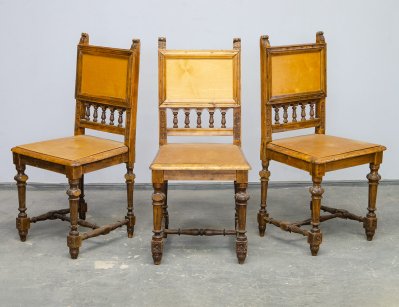 Старинные стулья резные стулья