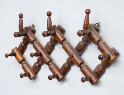 Старинная вешалка-гармошка