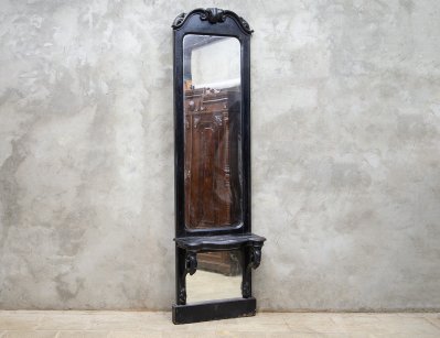 Антикварное простеночное зеркало с консолью