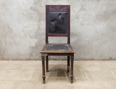 Старинный дубовый стул модерн