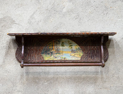 Старинная полка с пейзажем