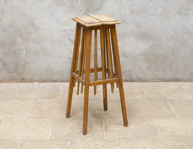 Старинная подставка