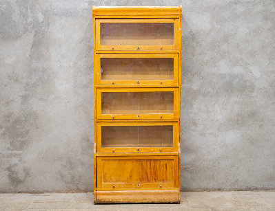 Старинные книжные полки