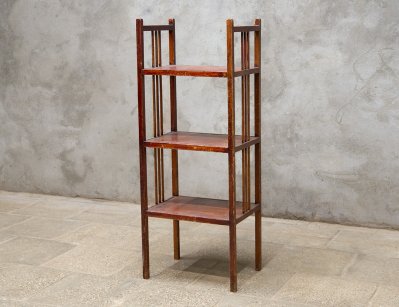 Старинная этажерка