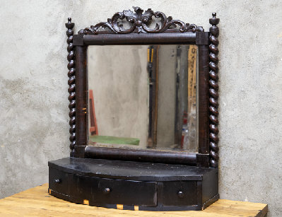 Антикварное накомодное зеркало 19 века