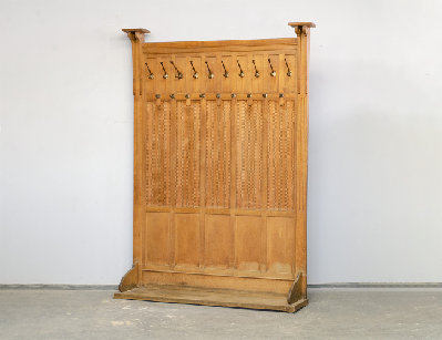 Антикварная вешалка прихожая в стиле модерн