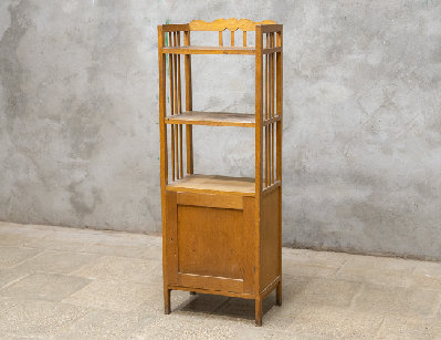 Старинная дубовая этажерка