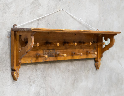 Старинная настенная вешалка