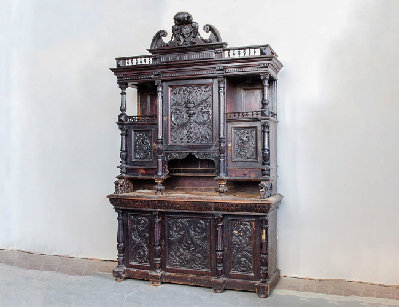 Антикварный дубовый буфет 19 века