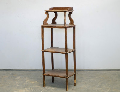 Старинная дубовая этажерка