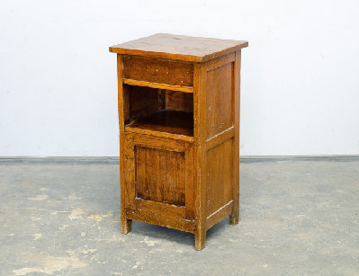 Старинная дубовая тумба