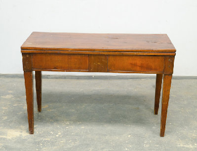 Антикварный ломберный стол красного дерева