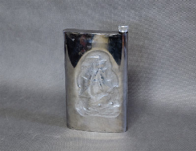 Старинная фляга