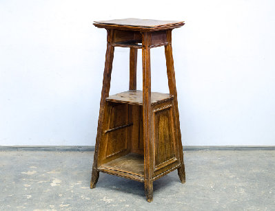 Старинная дубовая тумба, модерн