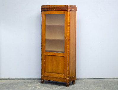 Старинный кабинетный шкаф