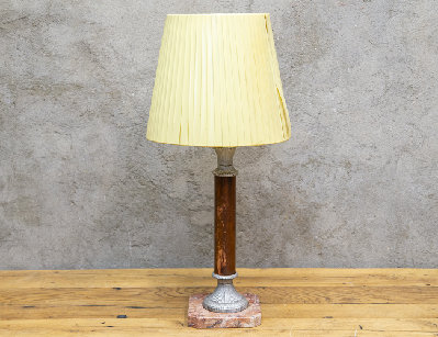 Старинная настольная лампа