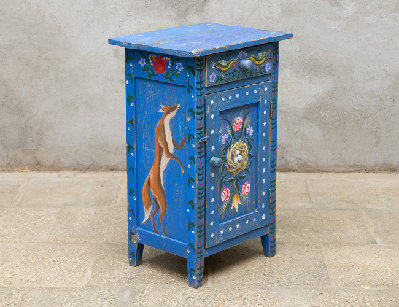 Старинная тумба с росписью