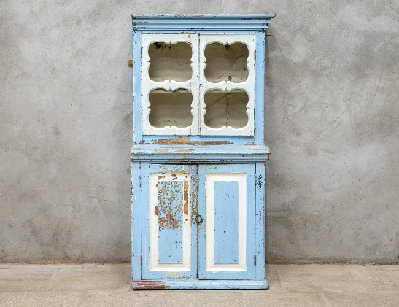 Старинный деревенский буфет