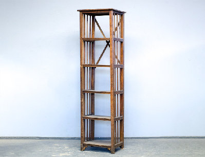 Старинный стеллаж для книг