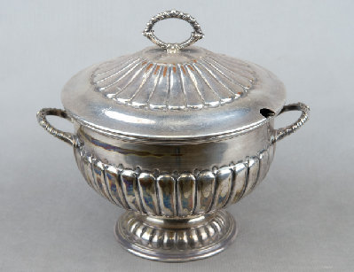 Старинная чаша для пунша