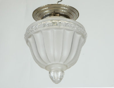 Старинный потолочный светильник