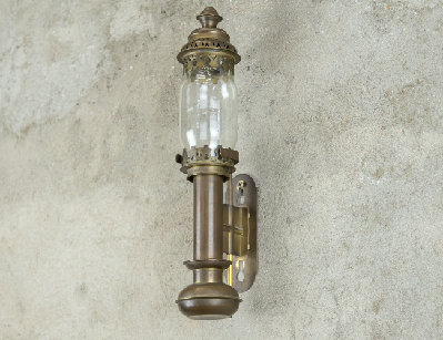 Старинный вагонный светильник