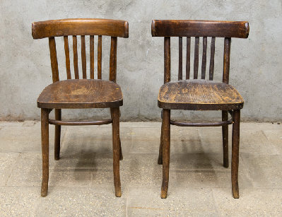 Старинные стулья