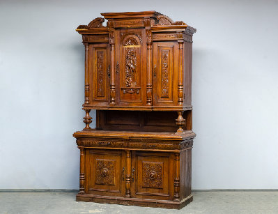 Антикварный дубовый буфет 19 века