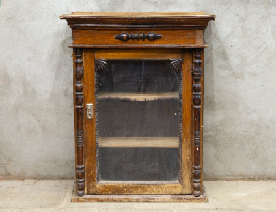 Старинный верх от горки