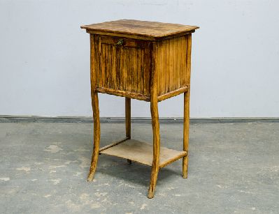 Тумбочка №50/18 фирмы Конъ