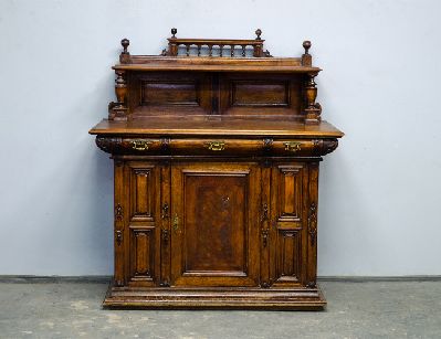 Старинный дубовый поставец 19 века