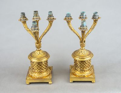 Антикварная пара позолоченных канделябров