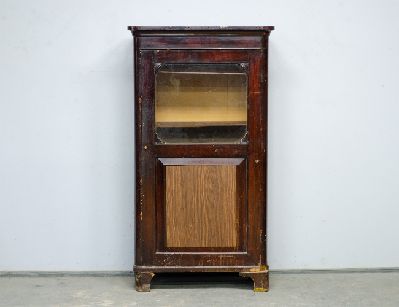 Старинный кабинетный книжный шкаф