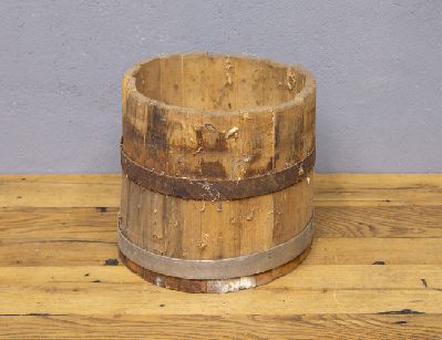 Старинная кадка