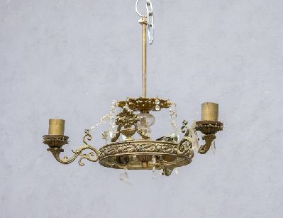 Старинная люстра