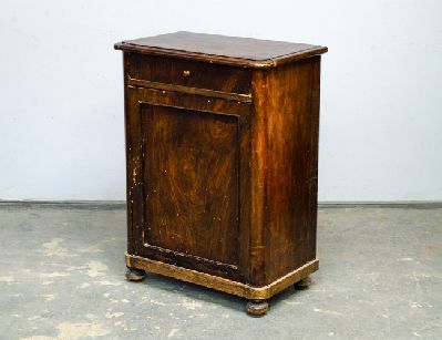 Старинная тумба 19 века