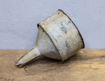 Старинный умывальник