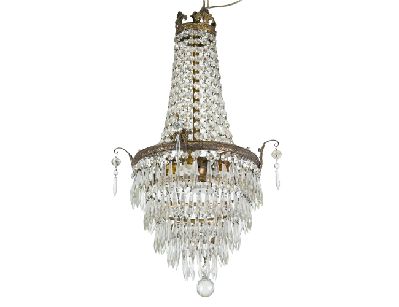 Старинная люстра