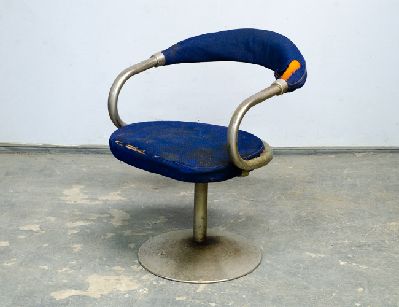 Винтажное вращающееся кресло